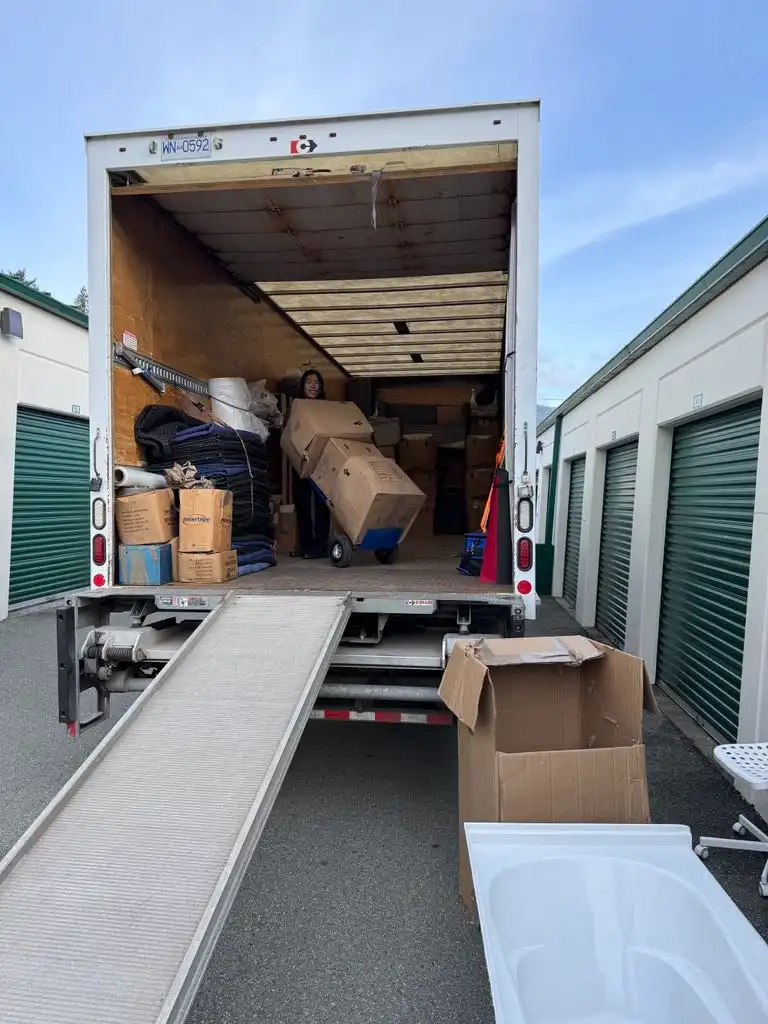 Specialty item moving